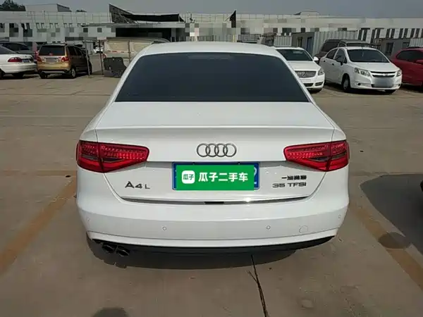 Audi A4L 2016