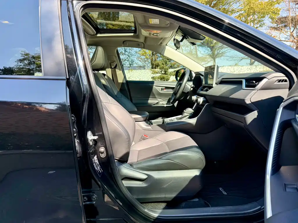 Toyota Wildlander 2021 — фото 24