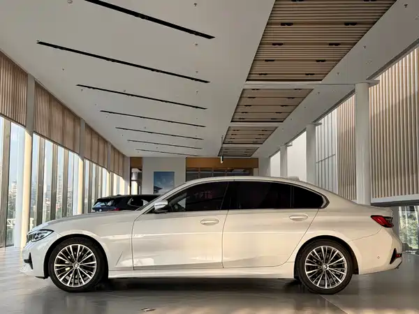 BMW 3 Series 2020