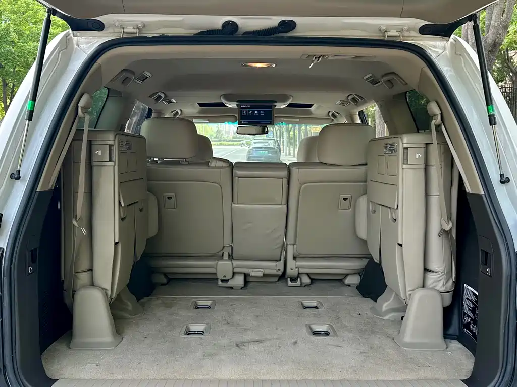 Toyota Land Cruiser 2010 — фото 14
