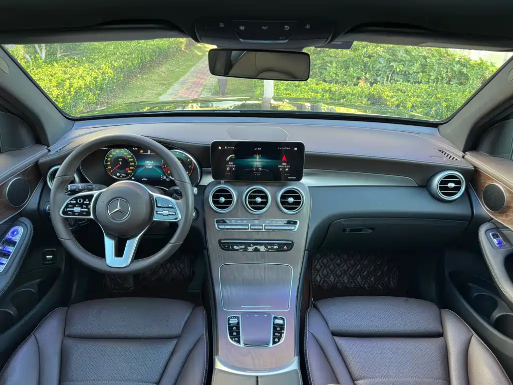 Mercedes-Benz GLC 2020 — фото 11