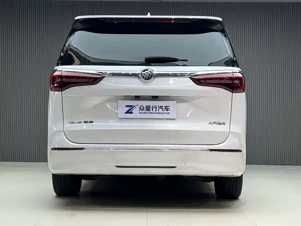 Buick GL8 2023
