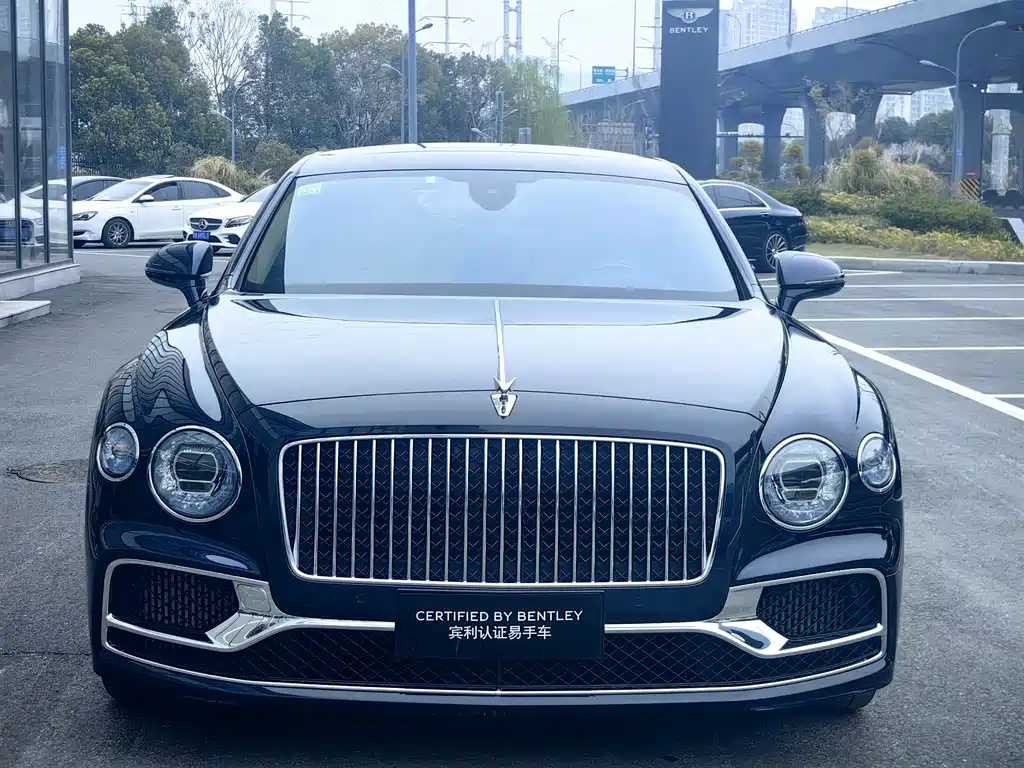Bentley Flying Spur 2021 — фото 1