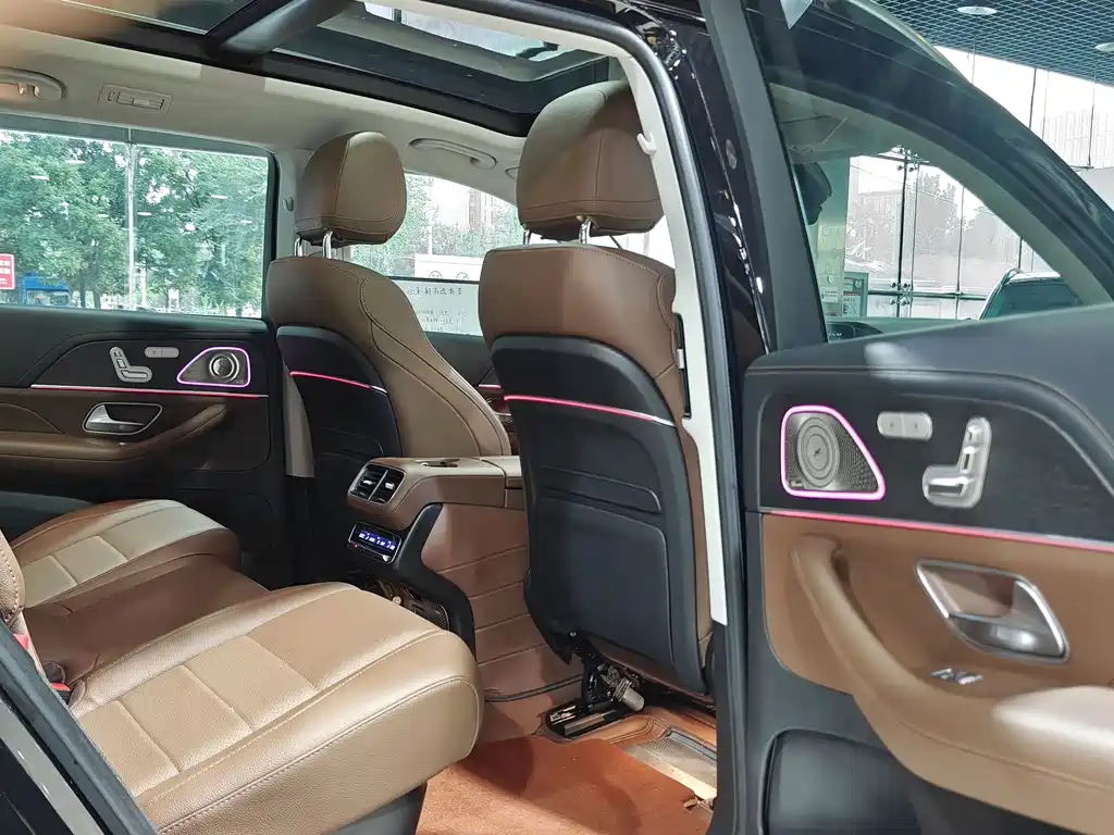 Mercedes-Benz GLS 2024 — фото 13