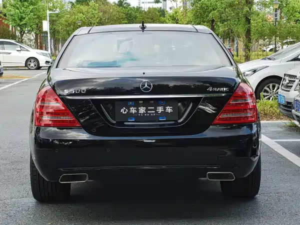 Mercedes-Benz S-Class 2010