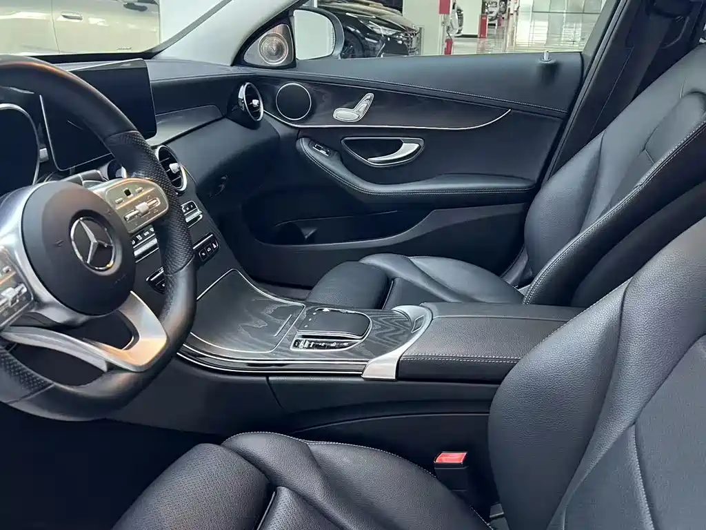 Mercedes-Benz C-Class 2020
