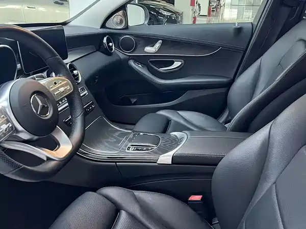 Mercedes-Benz C-Class 2020