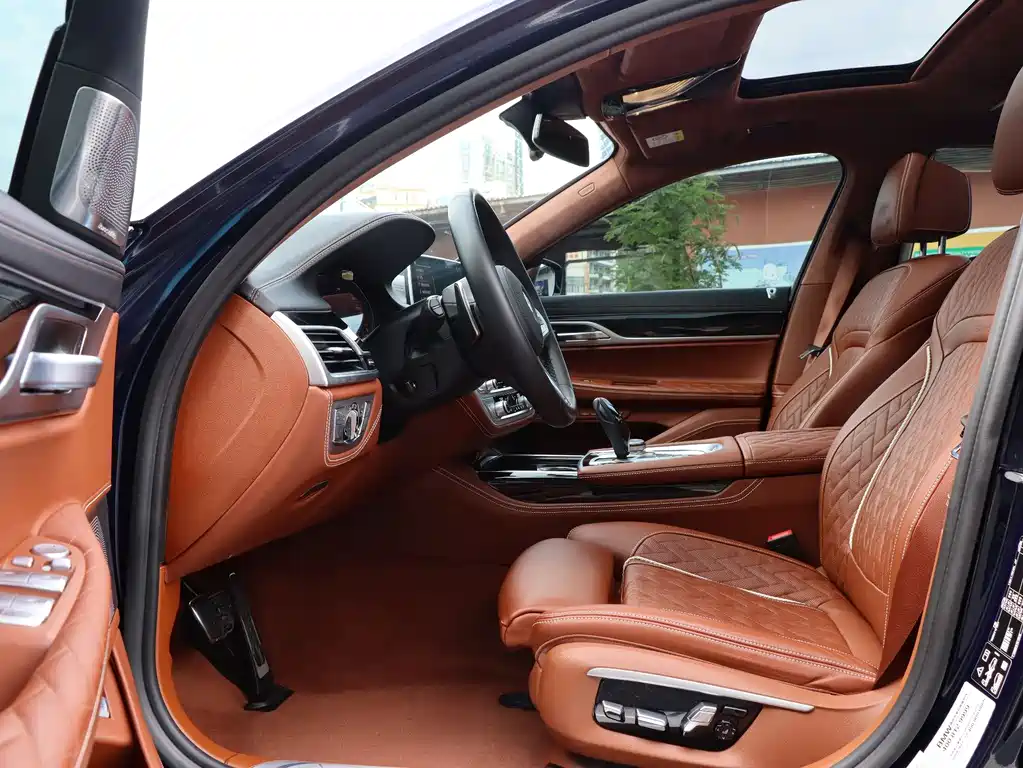 BMW 7 Series 2022 — фото 13