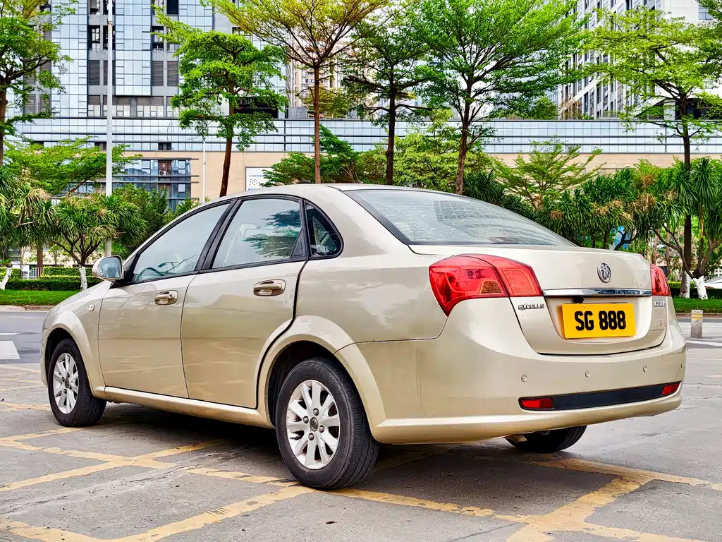 Buick Excelle 2014 — фото 7