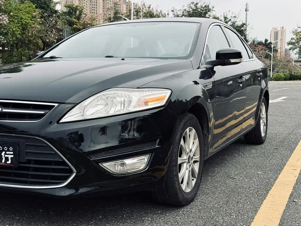 Ford Mondeo Zhisheng 2011 — фото 9