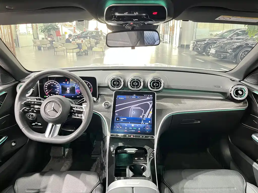 Mercedes-Benz C-Class 2023 — фото 5