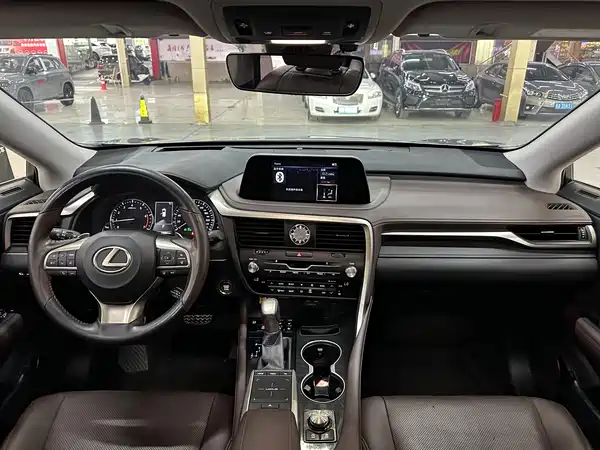 Lexus RX 2020