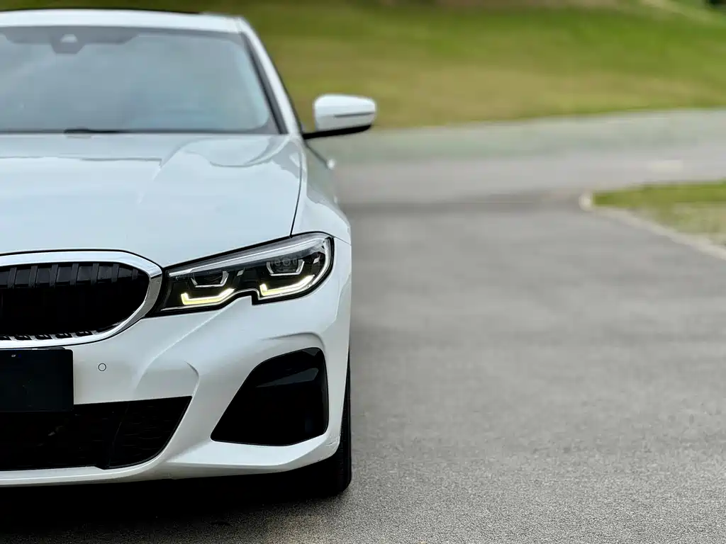BMW 3 Series 2020 — фото 10