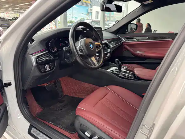 BMW 5 Series 2022