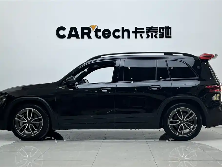 Mercedes-Benz GLB AMG 2023 — фото 5