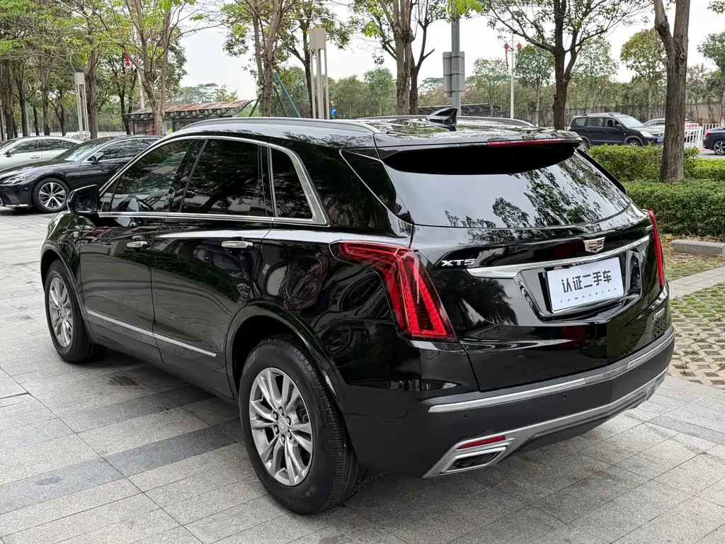 Cadillac XT5 2021 — фото 10