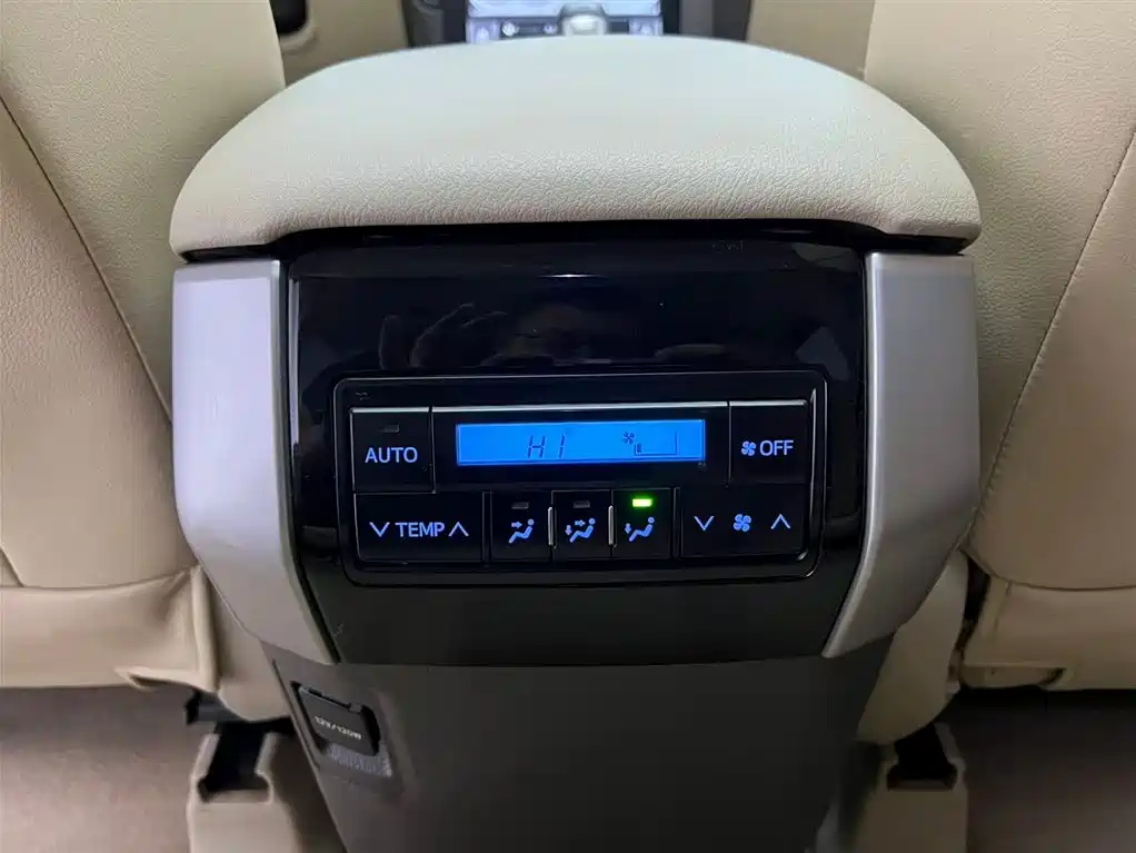 Toyota Prado 2018 — фото 15