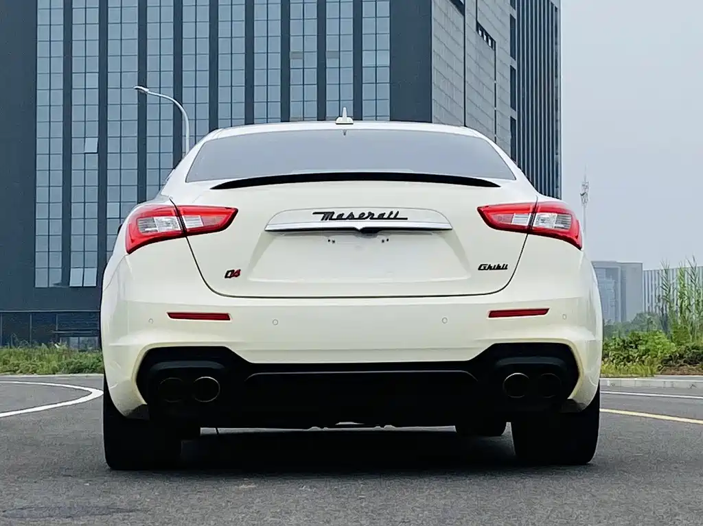 Maserati Ghibli 2019 — фото 13