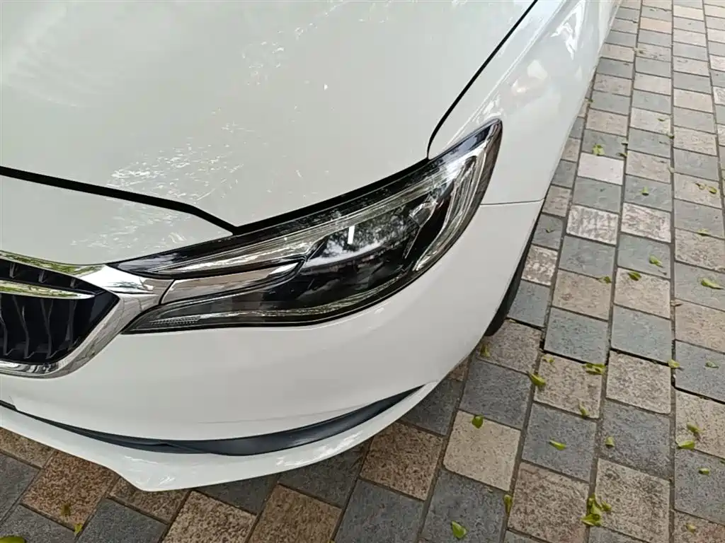 Buick Excelle 2019 — фото 24