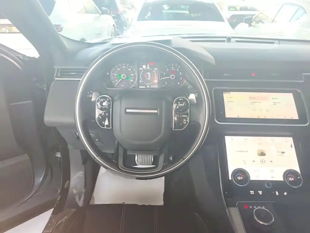Land Rover Range Rover Velar 2019 — фото 11