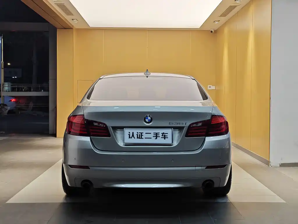 BMW 5 Series 2013 — фото 31