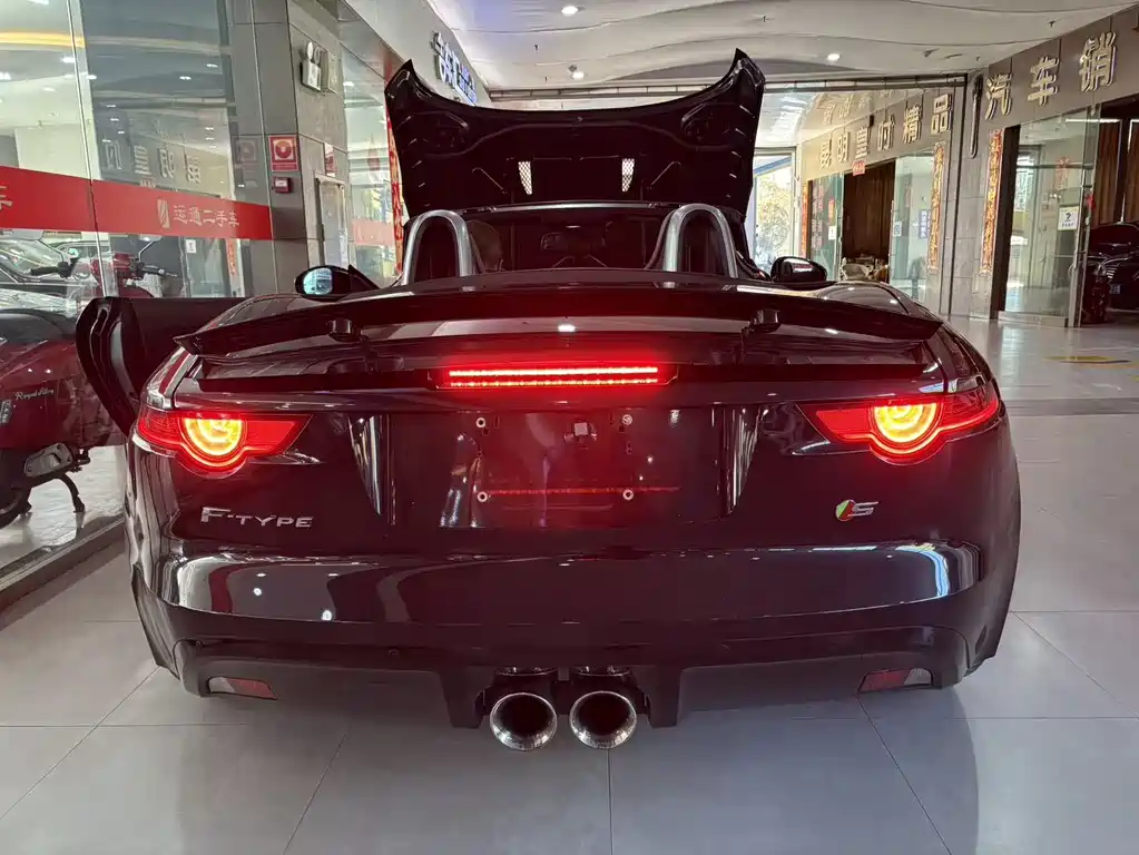 Jaguar F-TYPE 2017 — фото 14