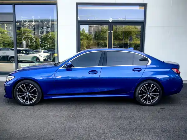 BMW 3 Series 2021