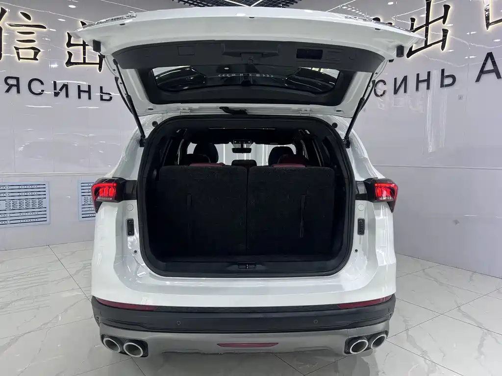 Jetour X70 PLUS 2022 — фото 17