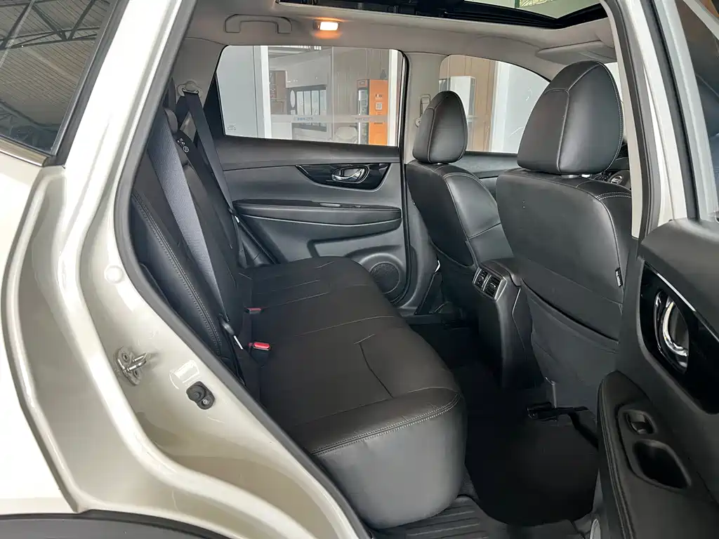 Nissan X-Trail 2019 — фото 10