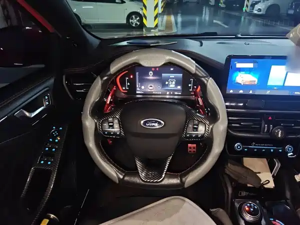 Ford Focus 2021
