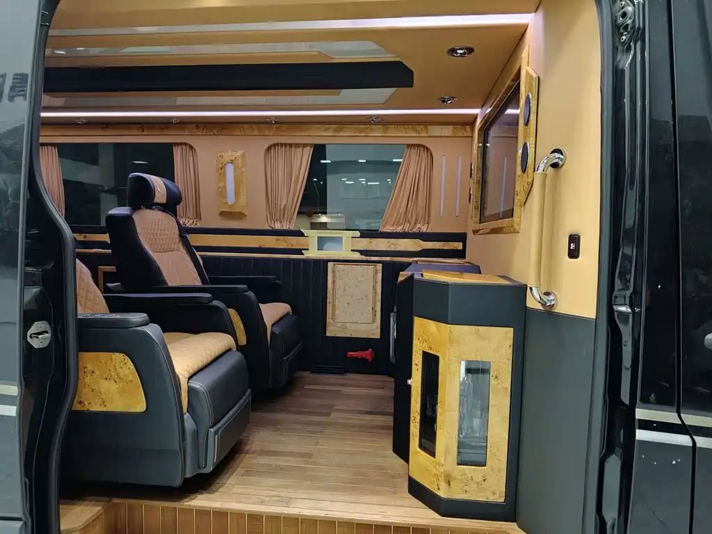 Mercedes-Benz Sprinter 2017 — фото 14