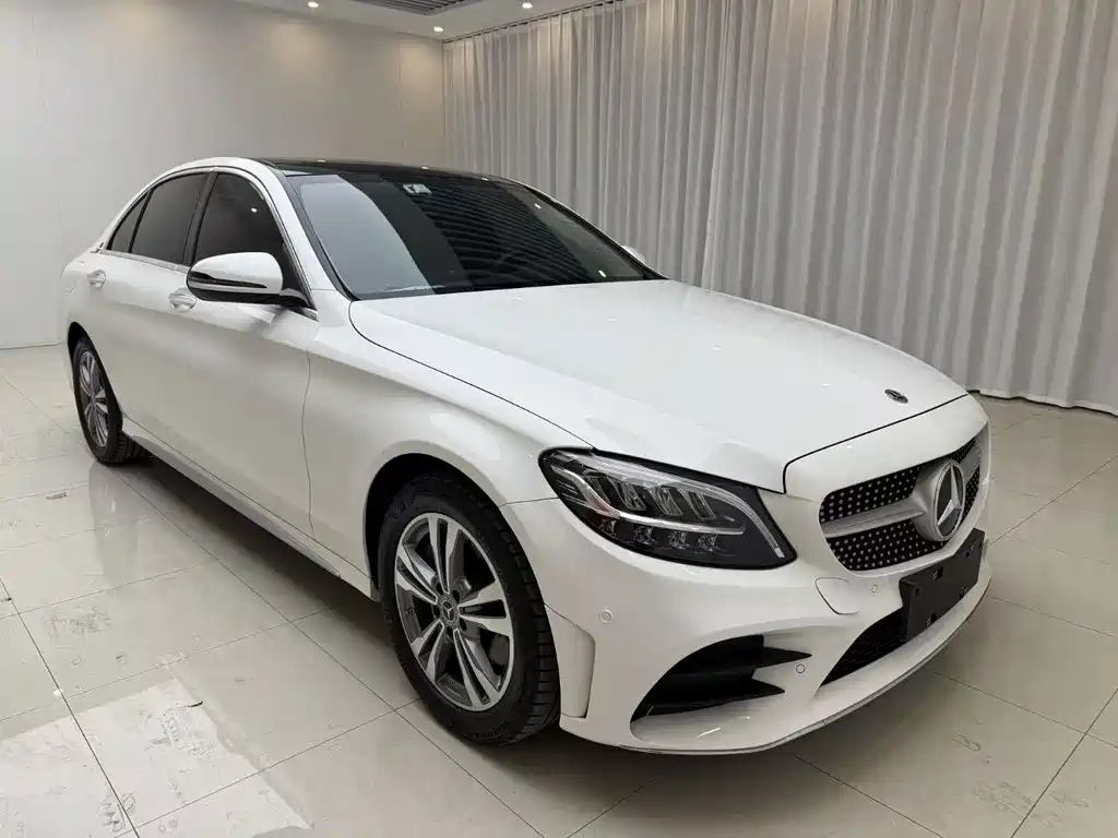 Mercedes-Benz C-Class 2022