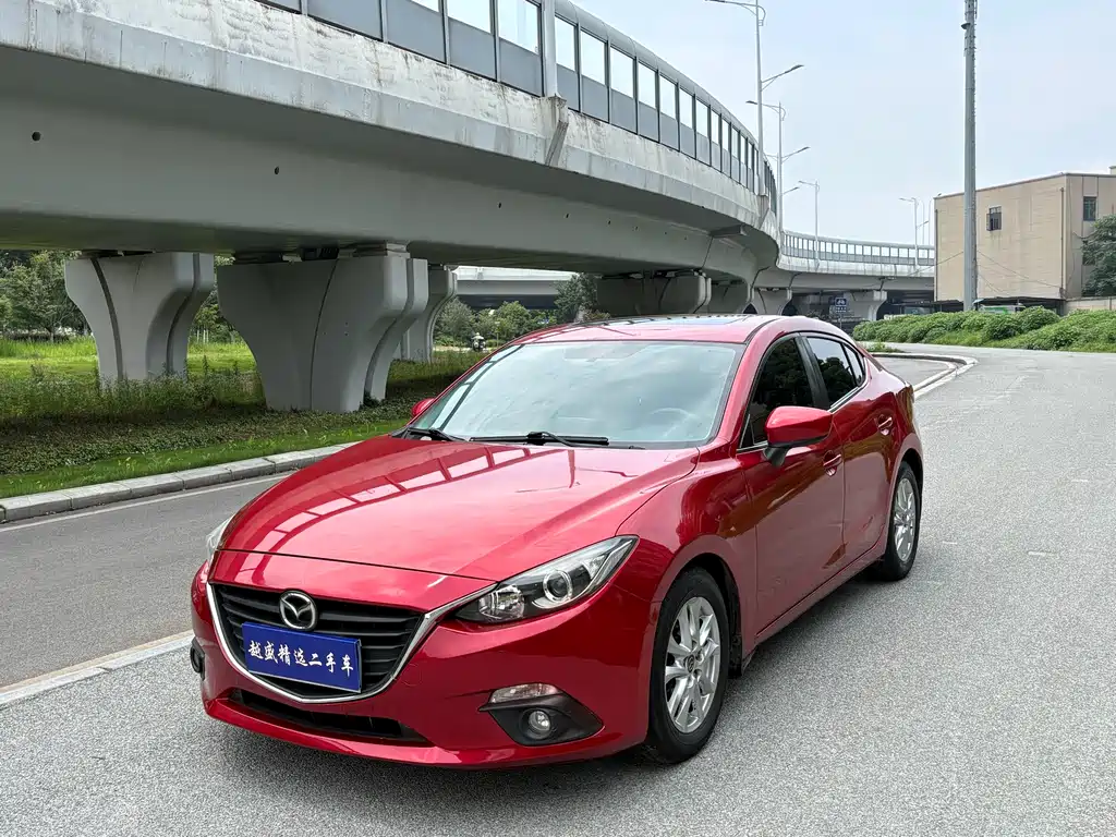 Mazda 3 Axela 2015 — фото 1