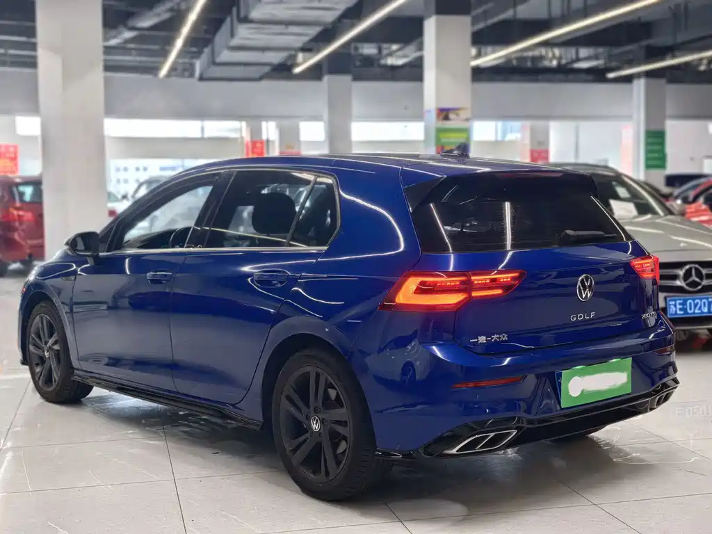 Volkswagen Golf 2021