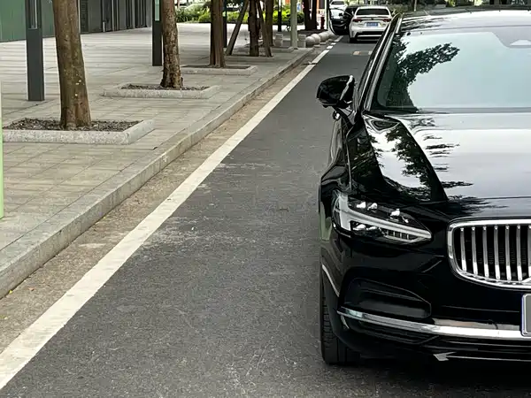 Volvo S90 2022
