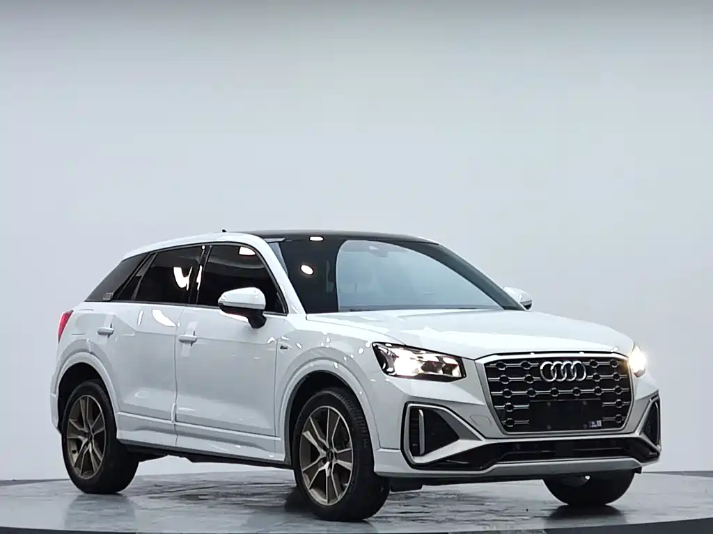 Audi Q2L 2022