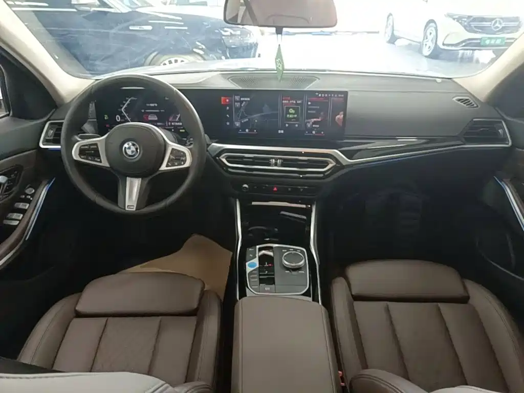 BMW i3 2023 — фото 10