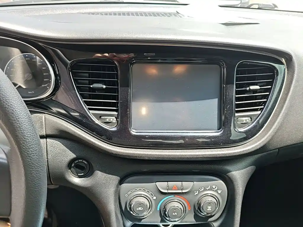 Fiat Viaggio 2015 — фото 13