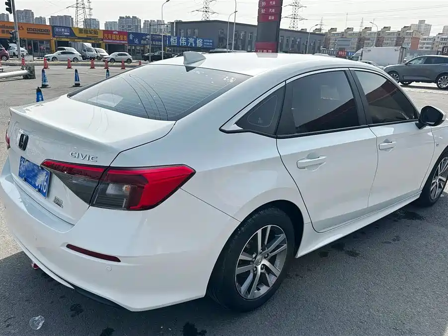 Honda Civic 2021 — фото 20