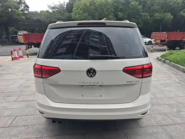 Volkswagen Touran 2021