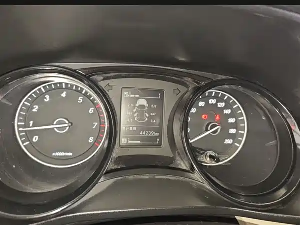 Wuling Journey 2021