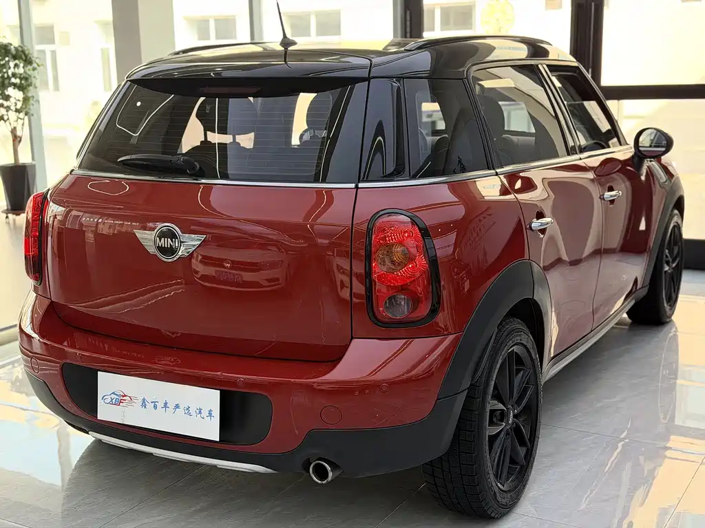 MINI Countryman 2017 — фото 10