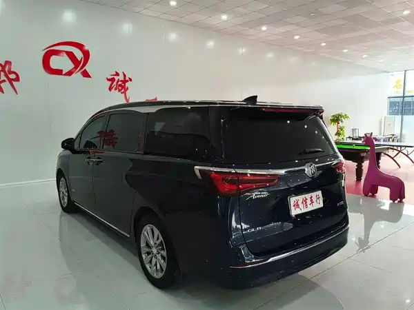 Buick GL8 2023