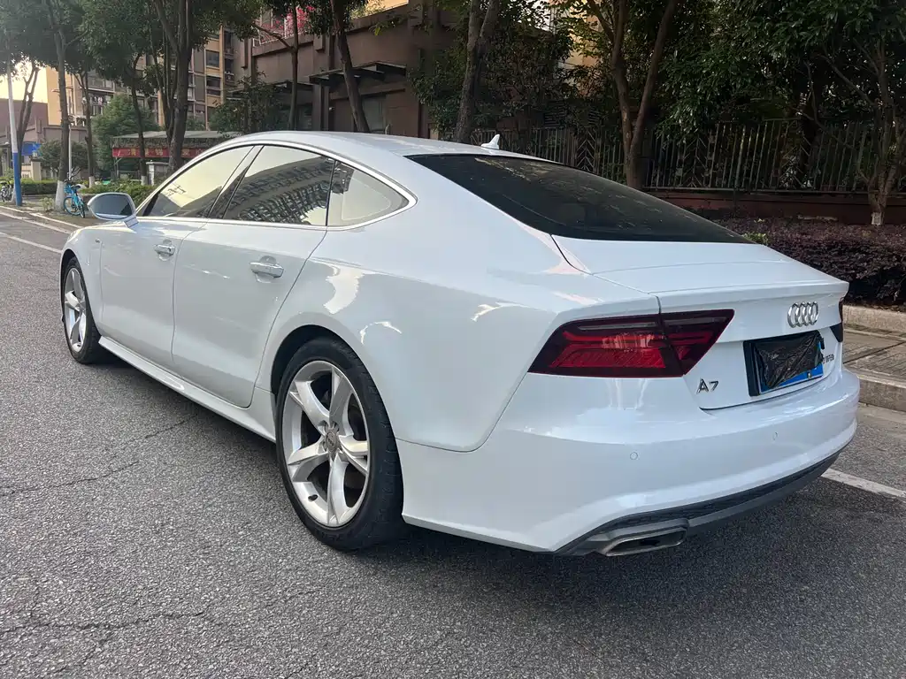 Audi A7 2017 — фото 8