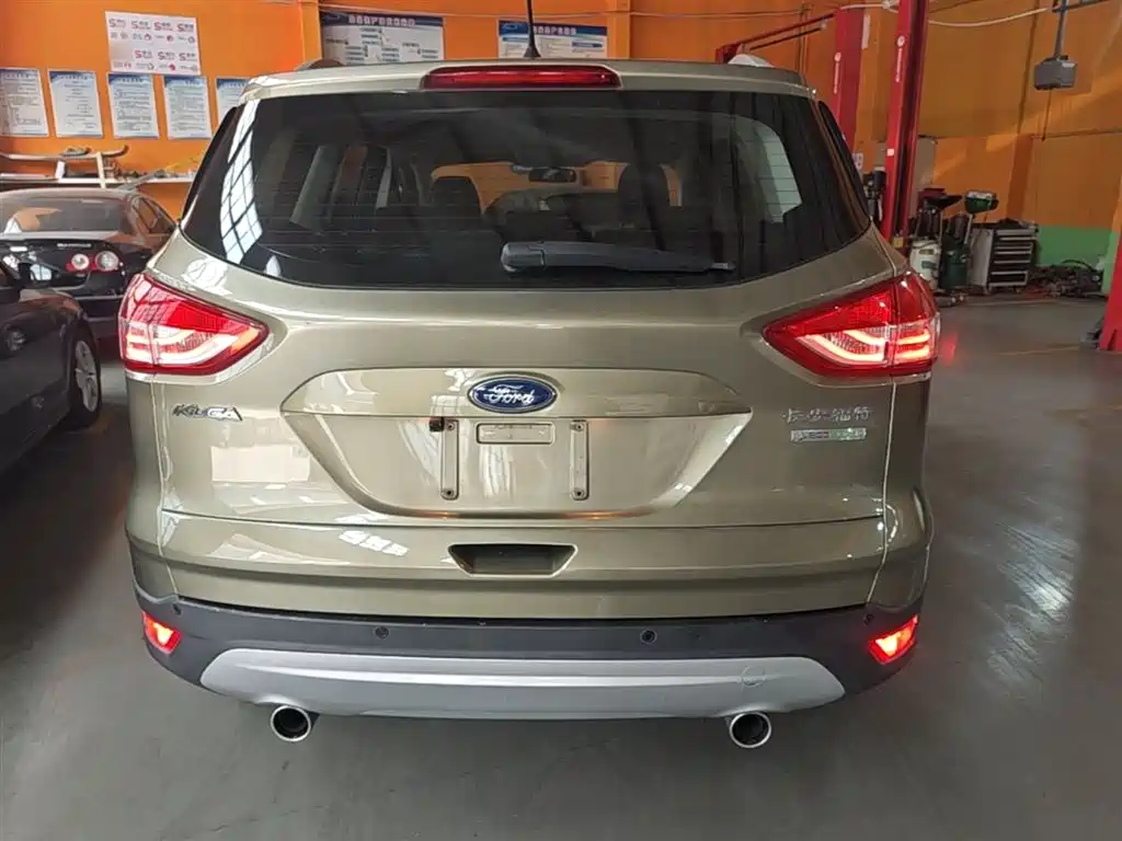 Ford Kuga 2014 — фото 6