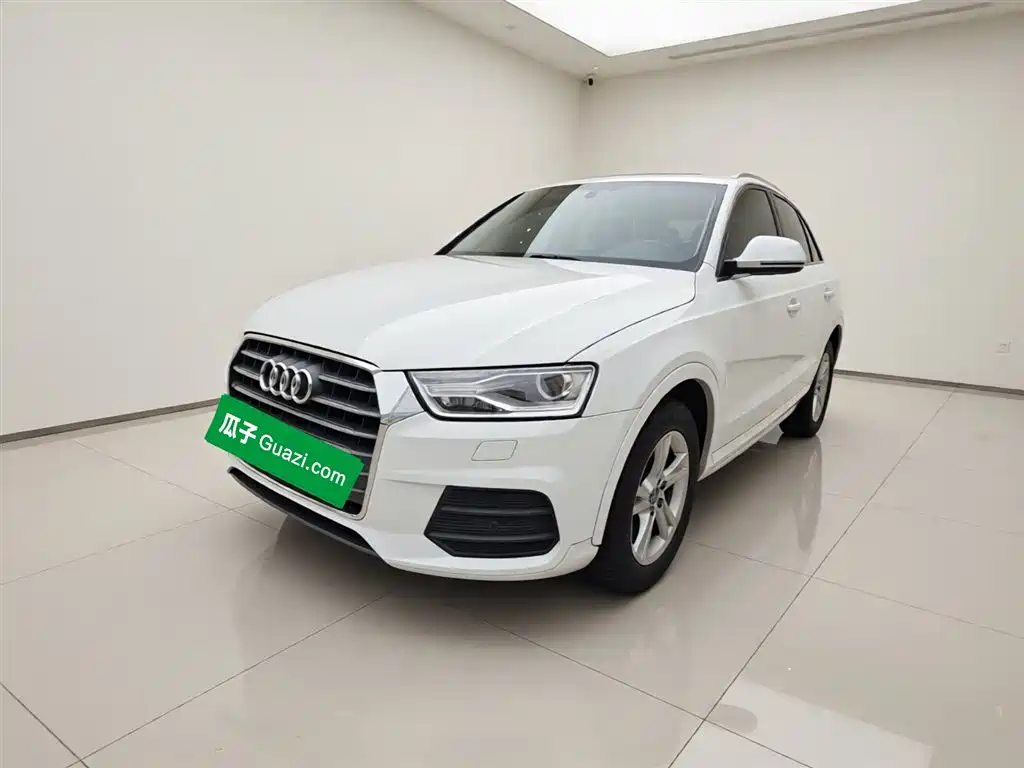 Audi Q3 2017 — фото 1