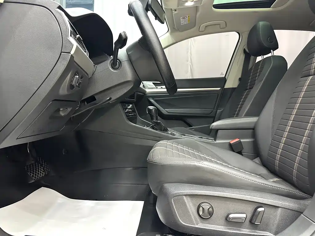 Volkswagen Lavida 2022