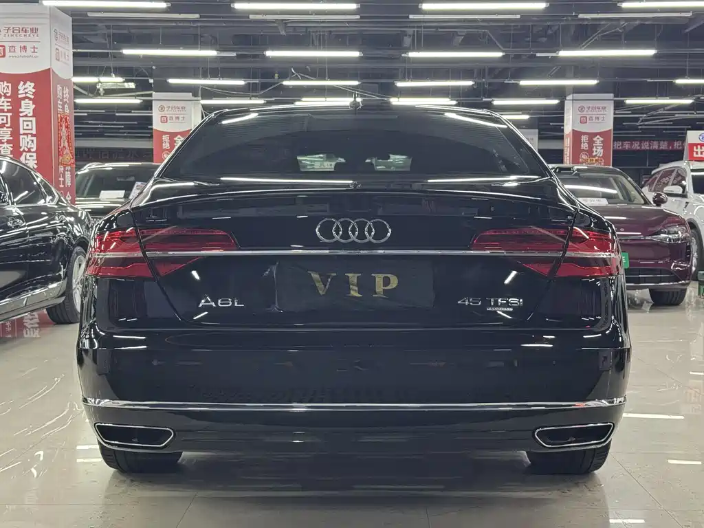 Audi A8 2016 — фото 4