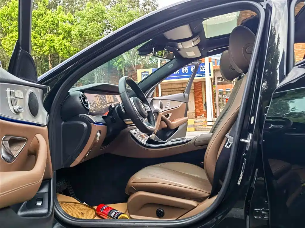 Mercedes-Benz E-Class 2020 — фото 9