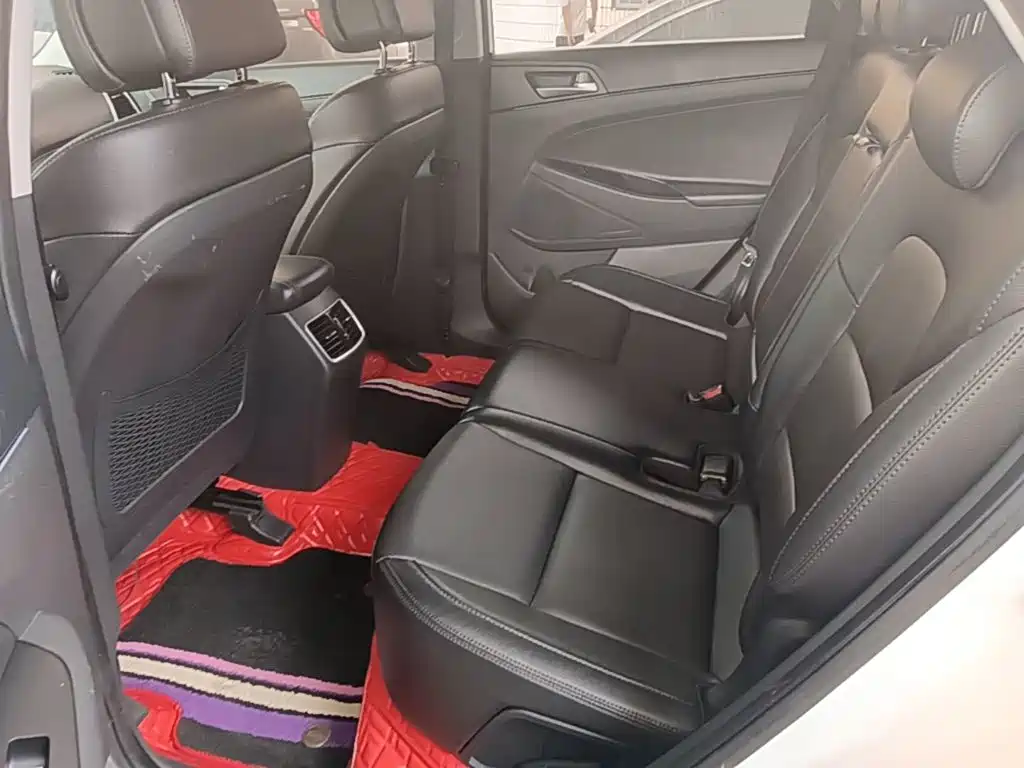 Hyundai Tucson 2018 — фото 17
